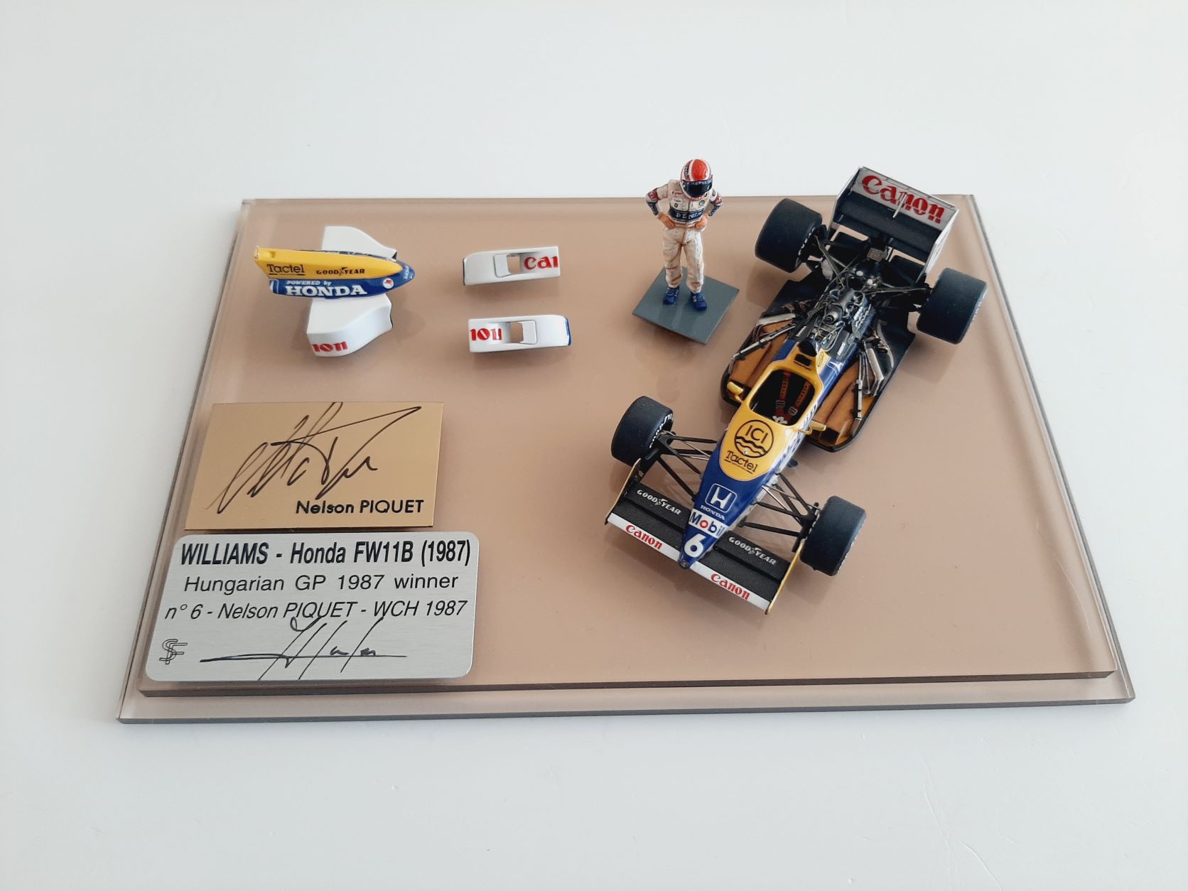 F. Suber : Williams Honda FW11B 1987 winner Hungarian GP